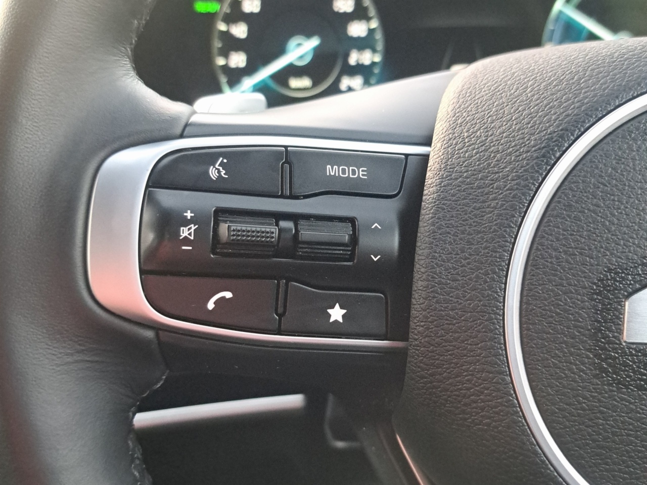 Kia Sportage Anniversary Edition Hybrid