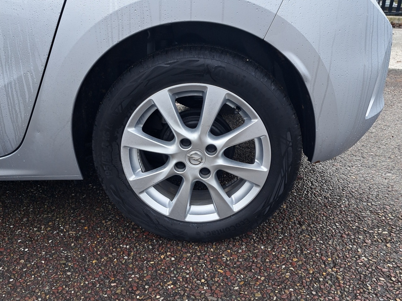 Opel Corsa SC 1.2i (75PS) S/S 5 Speed