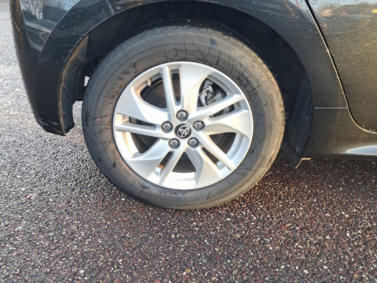 Toyota Yaris 1.5 Hybrid 5Dr Luna