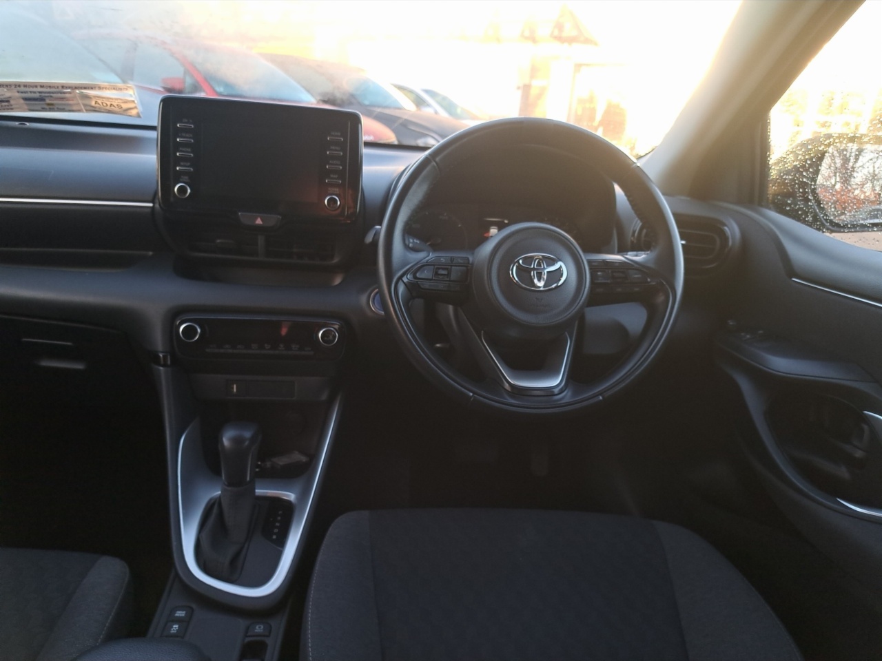 Toyota Yaris 1.5 Hybrid 5Dr Luna