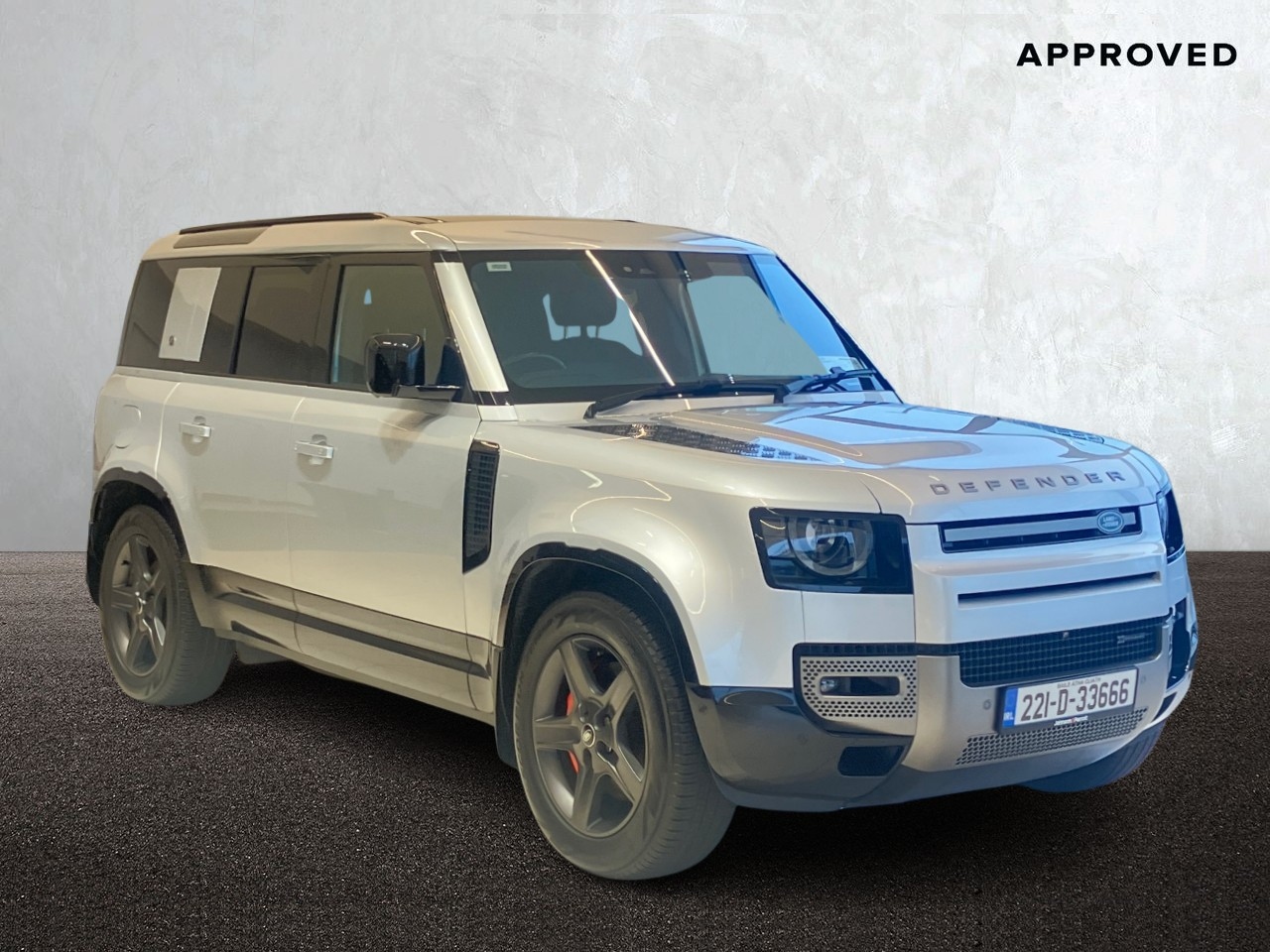 Land Rover Defender 2.0 P400E SE DYNAMIC 110 