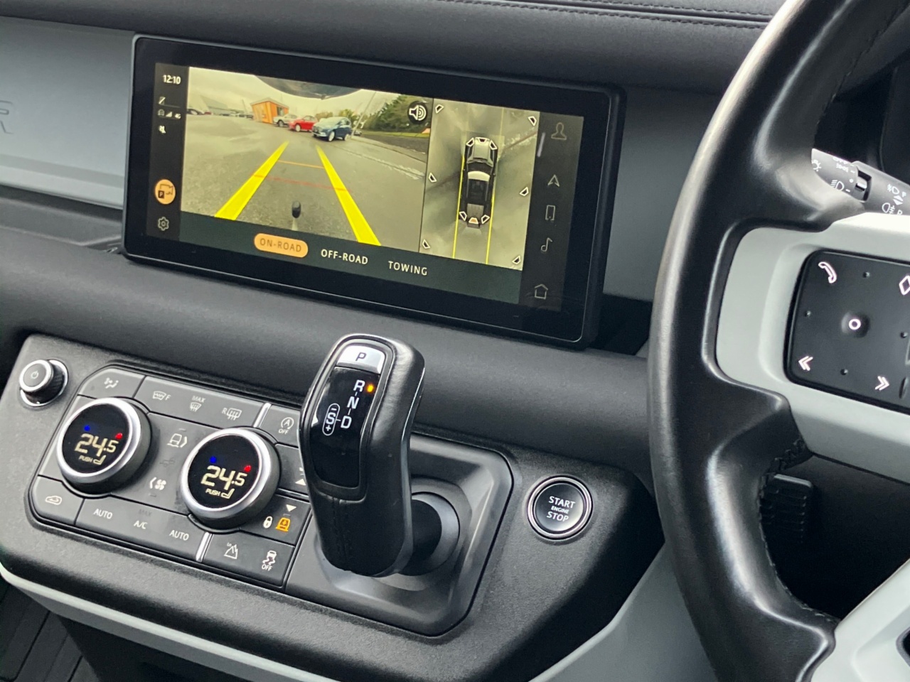 Land Rover Defender DEFENDER 110 3.0 D HARD TOP SE (Remainder of 5 Manufacturer Warranty)