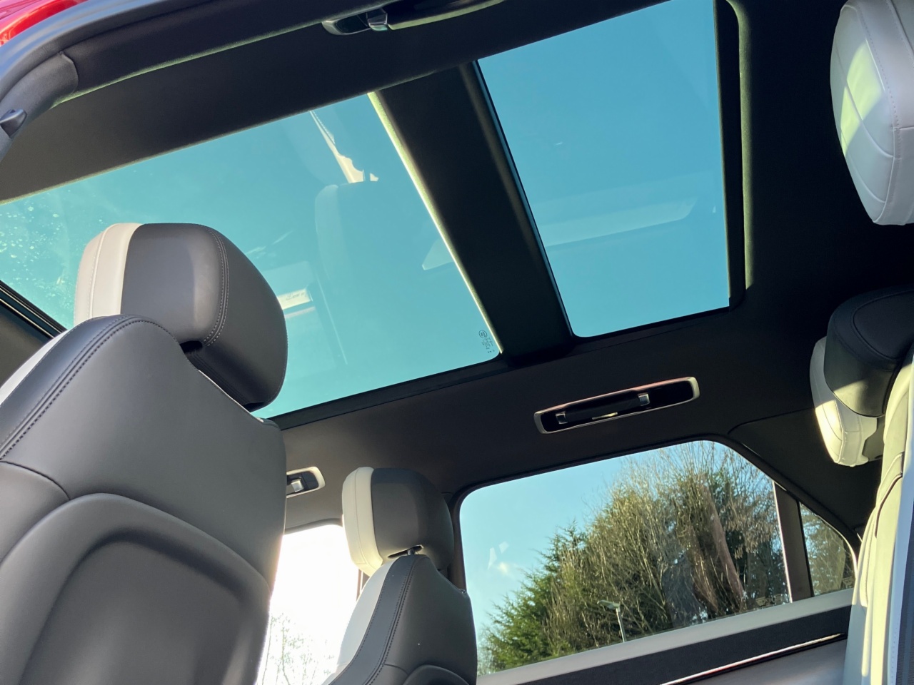 Land Rover Range Rover Sport 3.0 Si4 PHEV 460PS AWD Auto Dynamic SE (Land Rover Warranty until 2029)