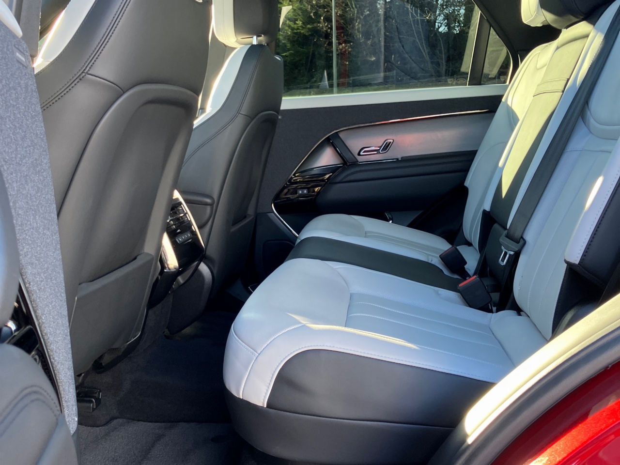 Land Rover Range Rover Sport 3.0 Si4 PHEV 460PS AWD Auto Dynamic SE (Land Rover Warranty until 2029)