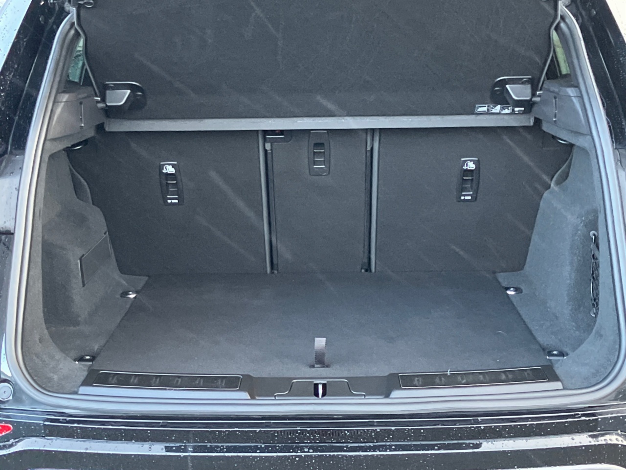 Land Rover Range Rover Evoque 1.5 I3 PHEV 309 PS S  (Remainder of 5 year Manufacturer Warranty)