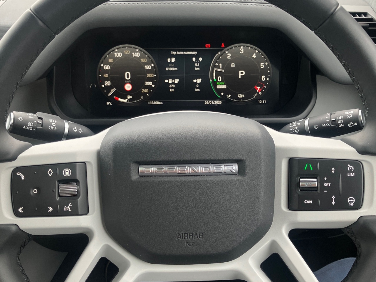 Land Rover Defender 110 2.0 Si4 PHEV 300 PS S Campaign (Remainder of 5 year manufacturer Warranty)