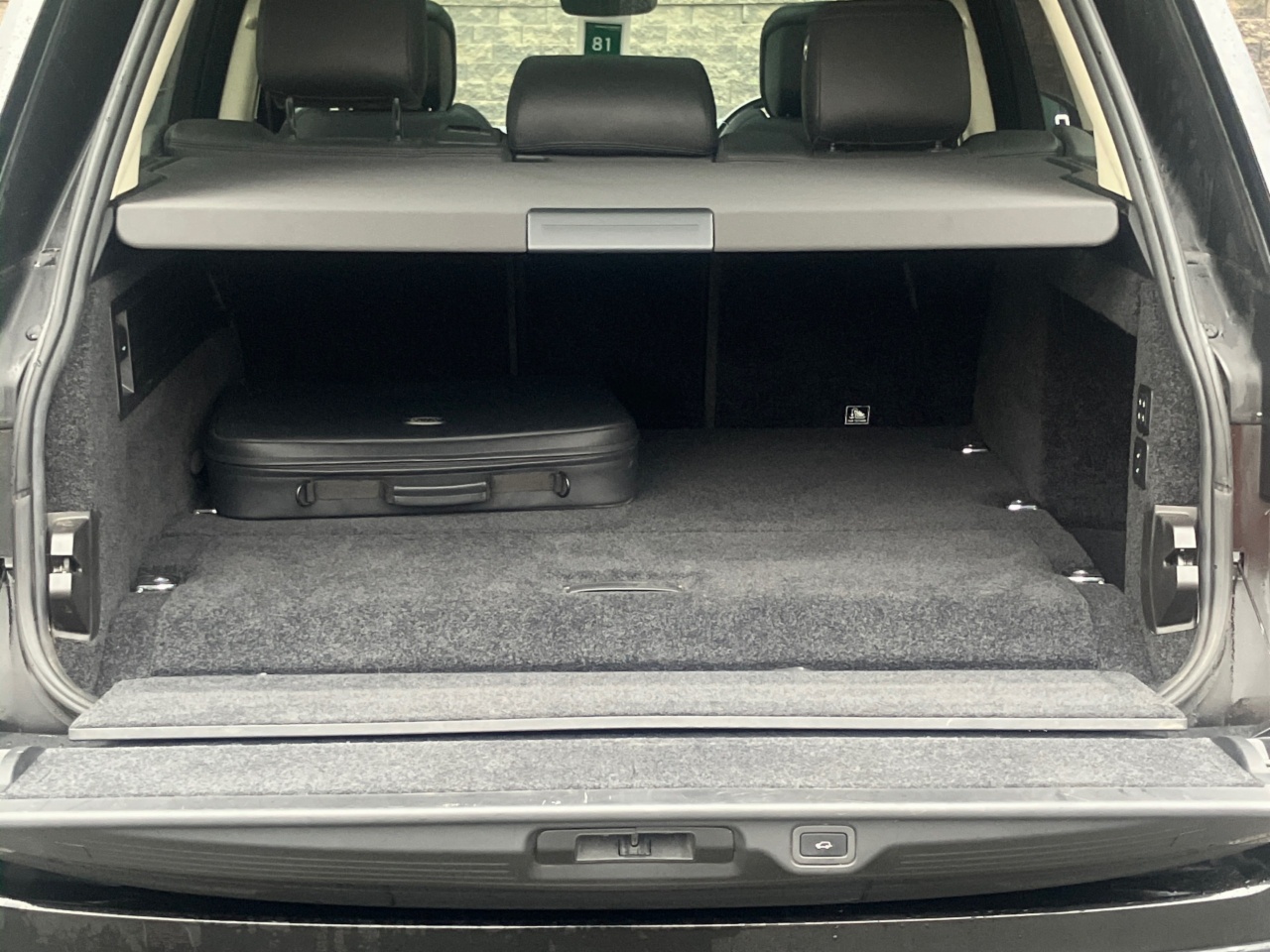 Land Rover Range Rover R Rover Westmnstr Blck P400 e A Westminster Black P400 e Si4 Ingenium 300BHP /105 kw 13.1 kWh PHEV Auto Start/Stop