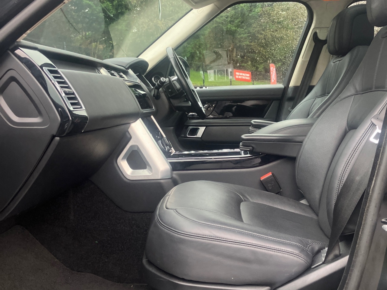 Land Rover Range Rover R Rover Westmnstr Blck P400 e A Westminster Black P400 e Si4 Ingenium 300BHP /105 kw 13.1 kWh PHEV Auto Start/Stop