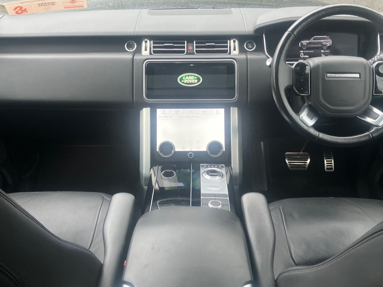 Land Rover Range Rover R Rover Westmnstr Blck P400 e A Westminster Black P400 e Si4 Ingenium 300BHP /105 kw 13.1 kWh PHEV Auto Start/Stop