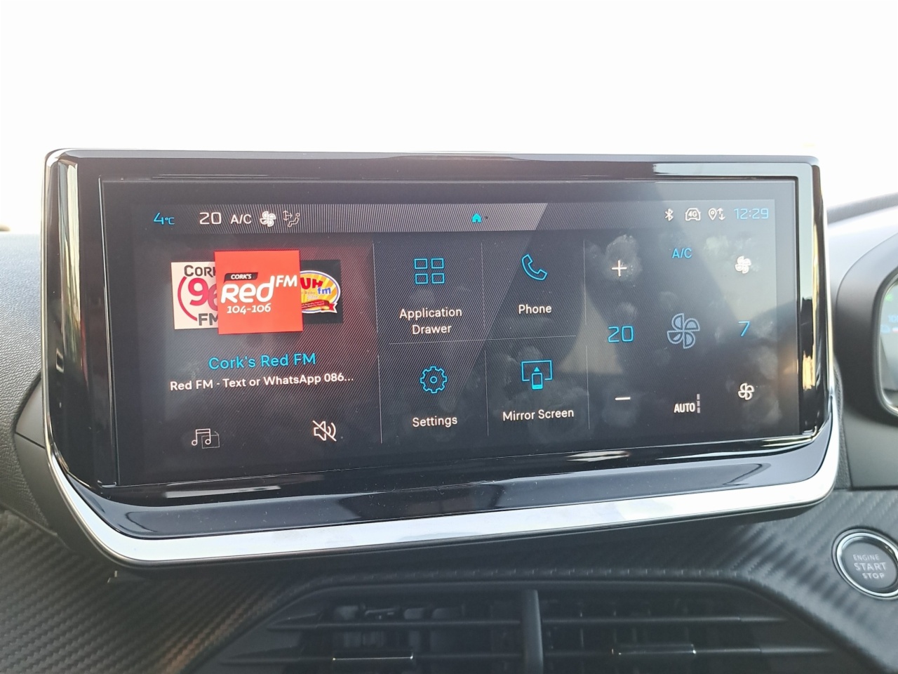 Peugeot 2008 Electric 156bhp (54 kWh) Allure