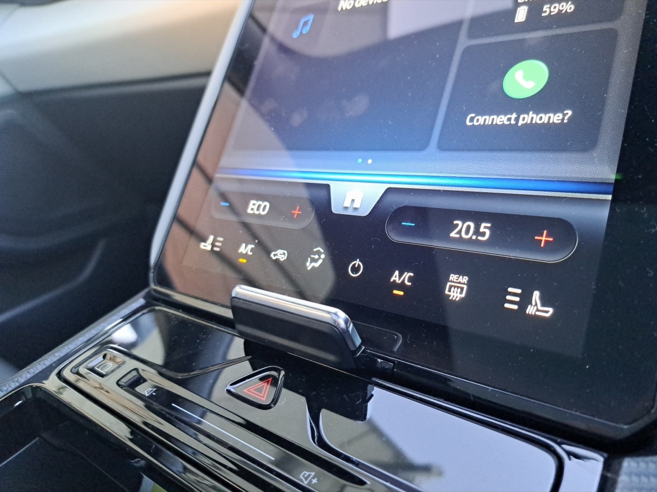 Ford Explorer Premium 77kWh Extended Range RWD.