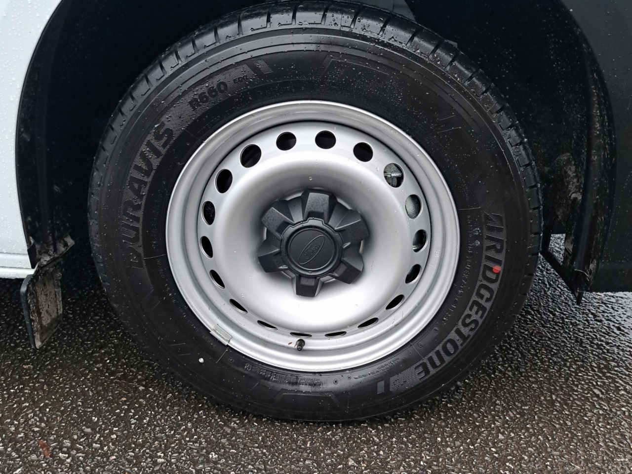 Ford Transit Custom LWB Leader