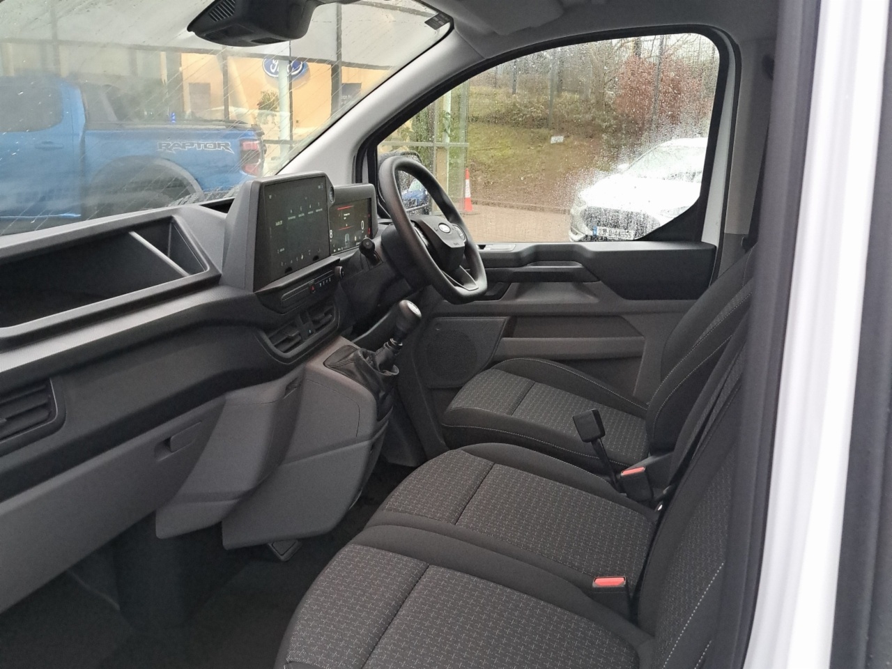 Ford Transit Custom LWB Leader