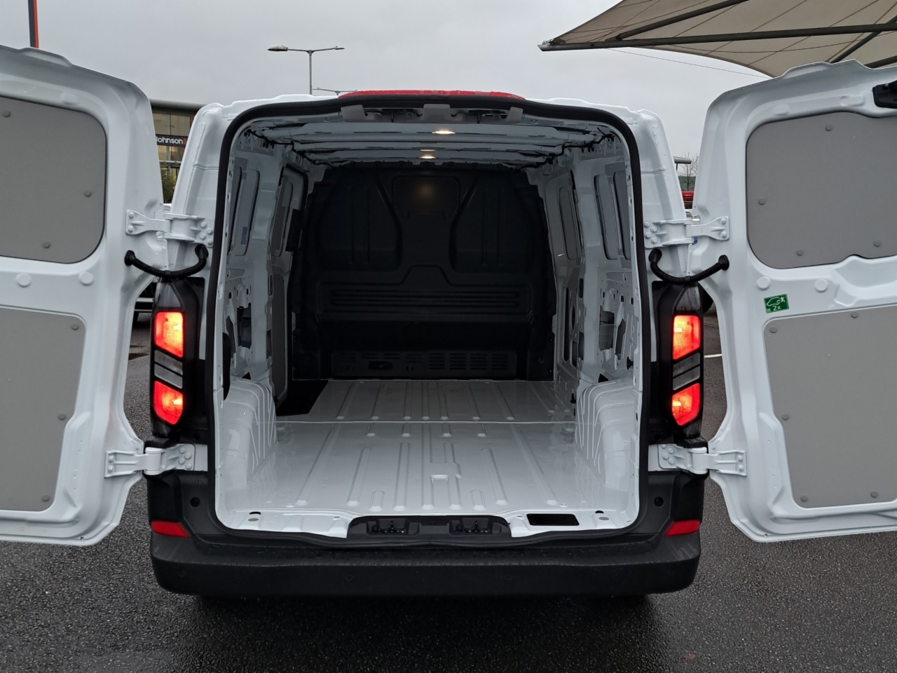 Ford Transit Custom LWB Leader
