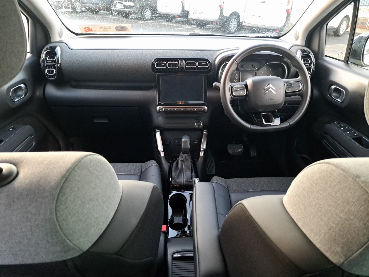 Citroen C3 Aircross FLAIR / 1.2 PETROL / AUTO / HUGE SPEC