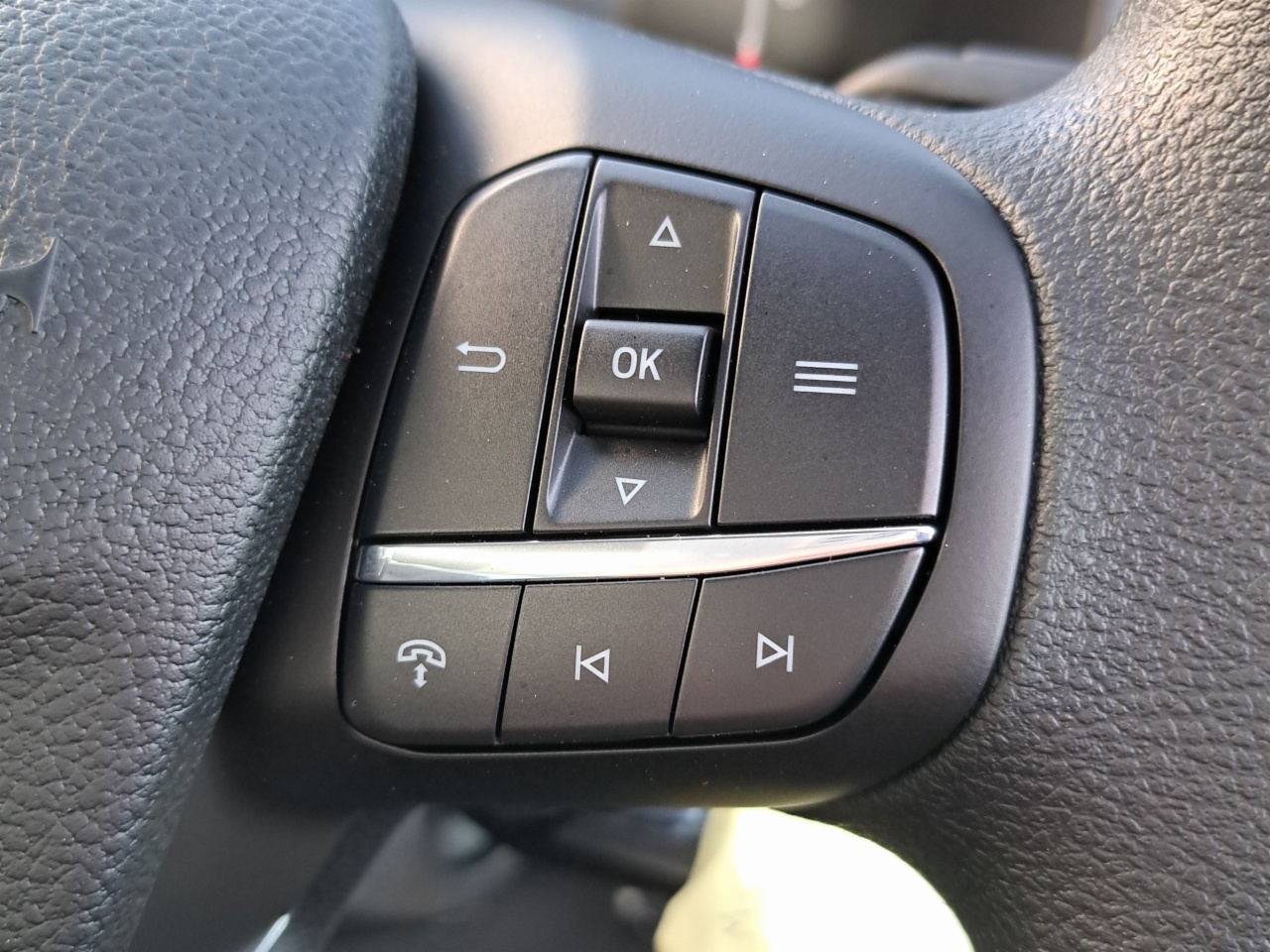 Ford Transit Chassis Cab L3H1 Leader