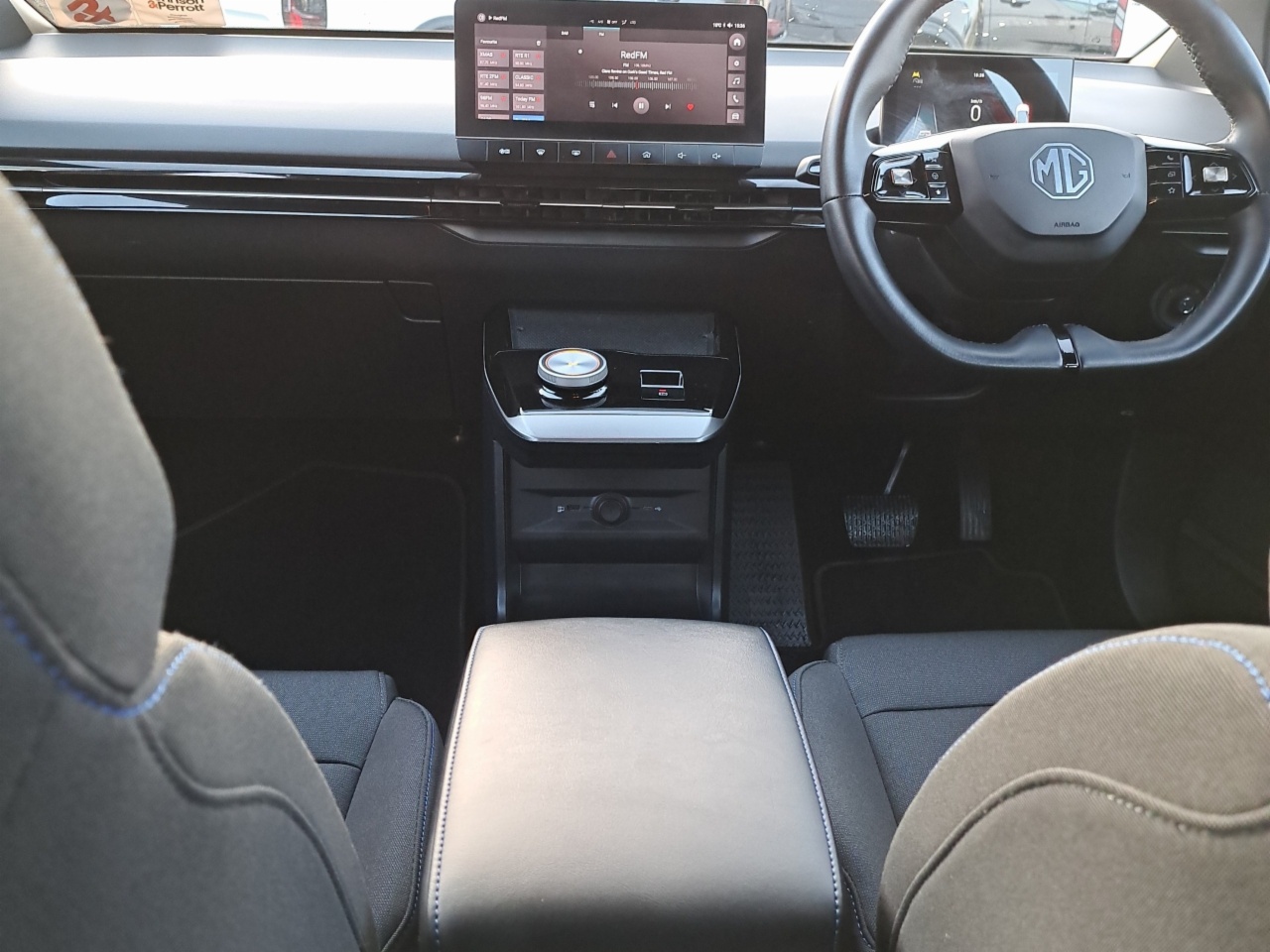 MG MG4 LONG RANGE LIKE NEW CONDITION