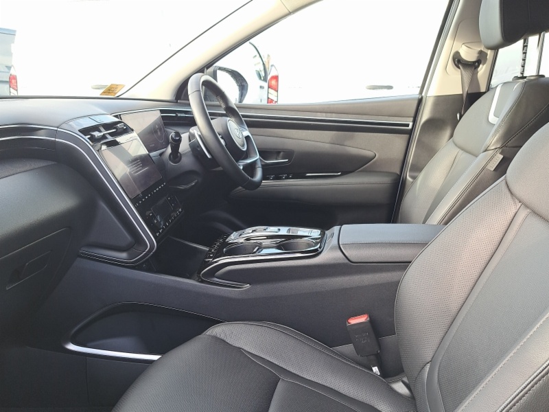 Hyundai Tucson Executive Plus PHEV **TINY MILEAGE / IN LIKE NEW CONDITION**