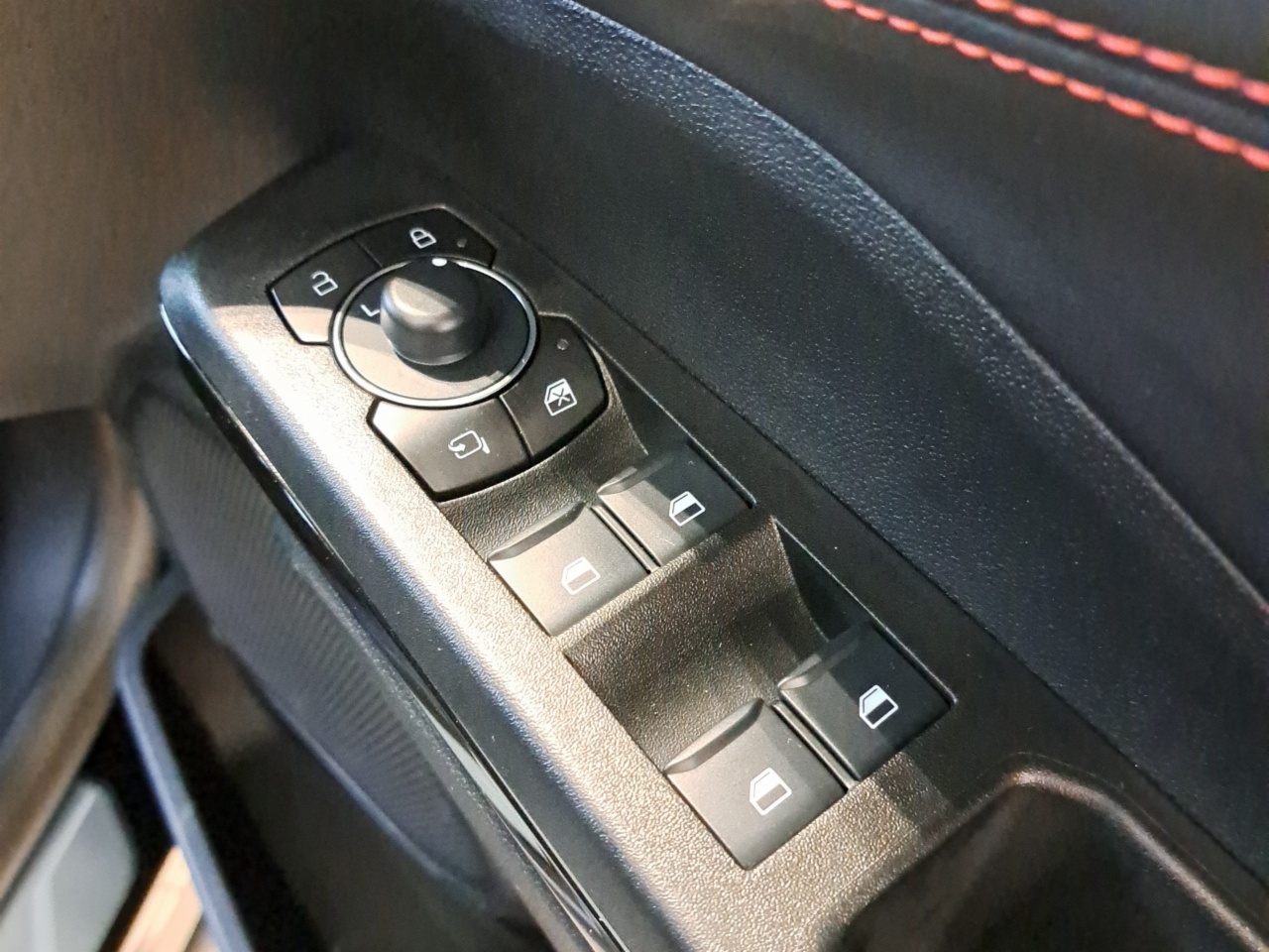 Ford Puma ORDER YOUR NEW PUMA ST-Line 1.0 MHEV Manual TODAY!