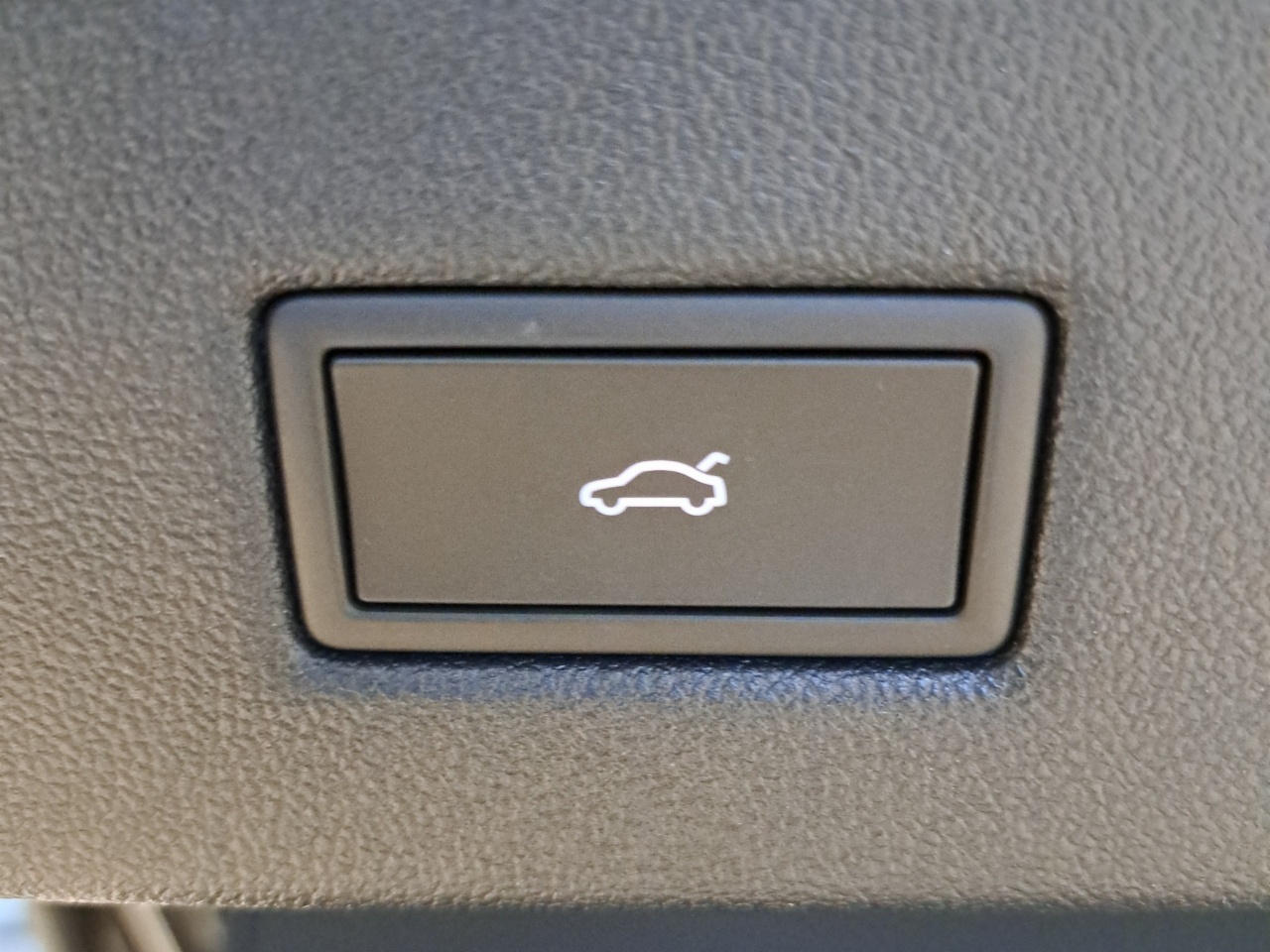 Ford Capri ORDER YOUR NEW FORD CAPRI TODAY