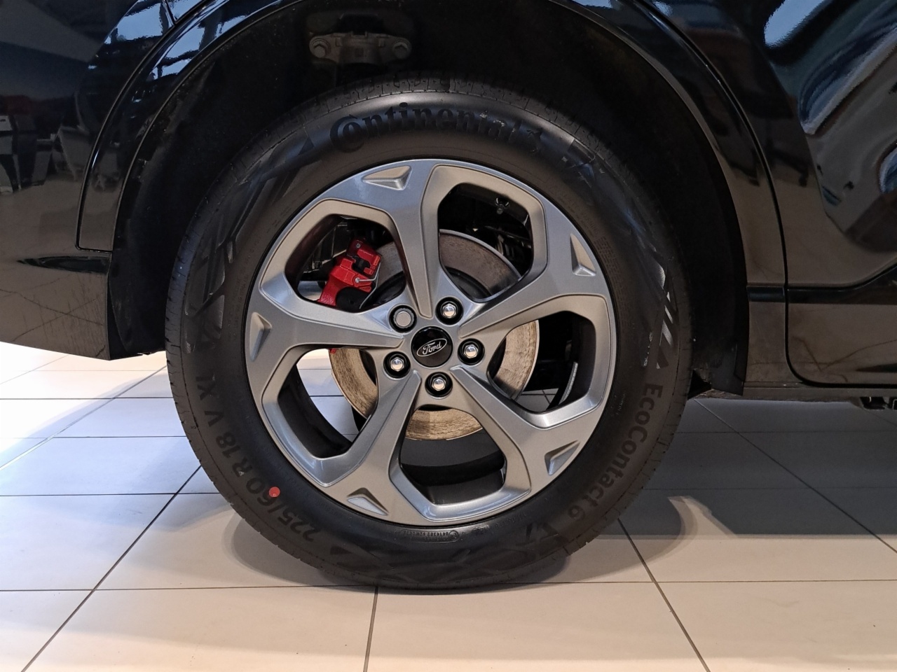 Ford Kuga 2.5 Duratec 243PS Plug-In Hybrid CVT Automatic