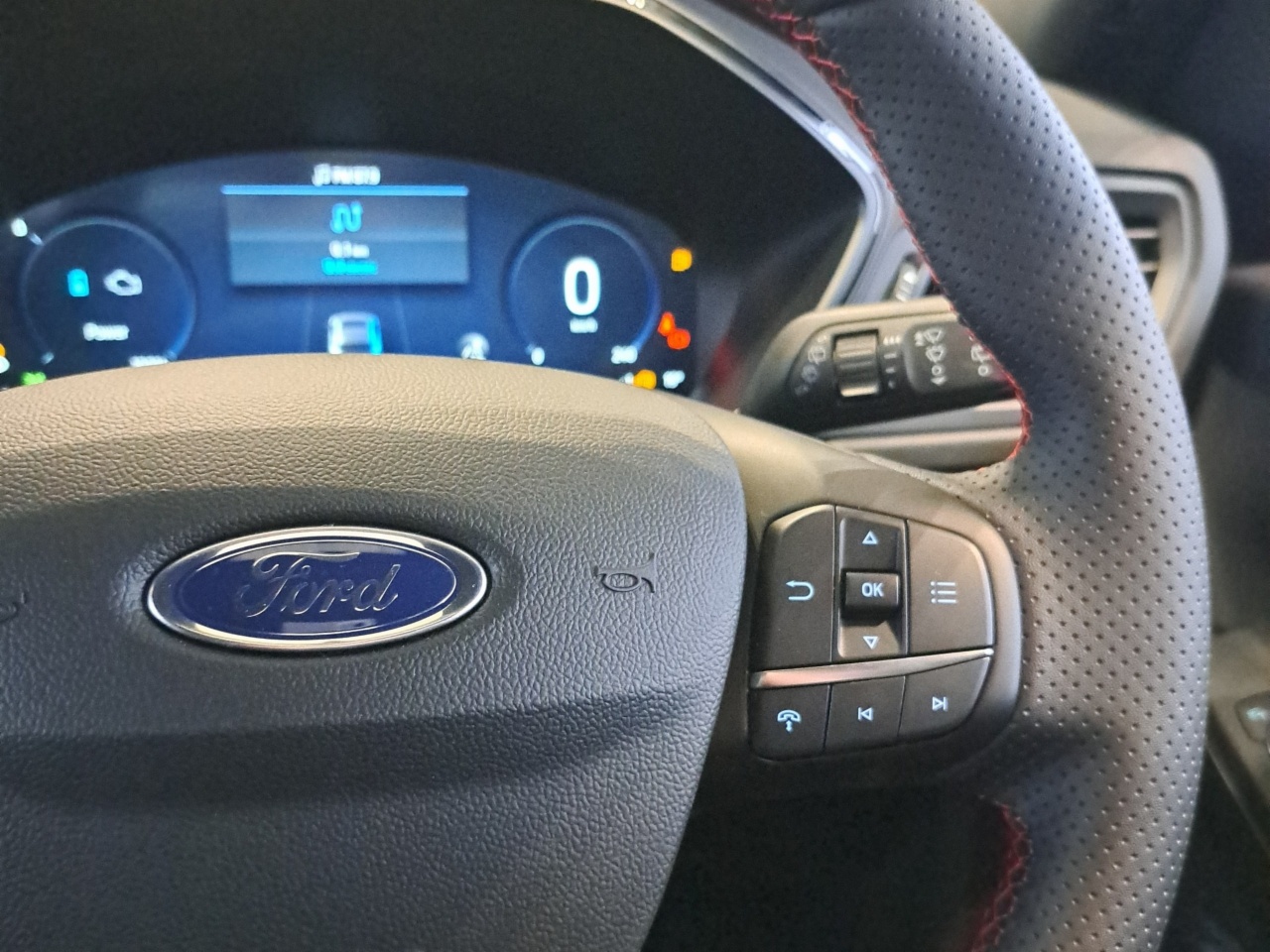 Ford Kuga 2.5 Duratec 243PS Plug-In Hybrid CVT Automatic