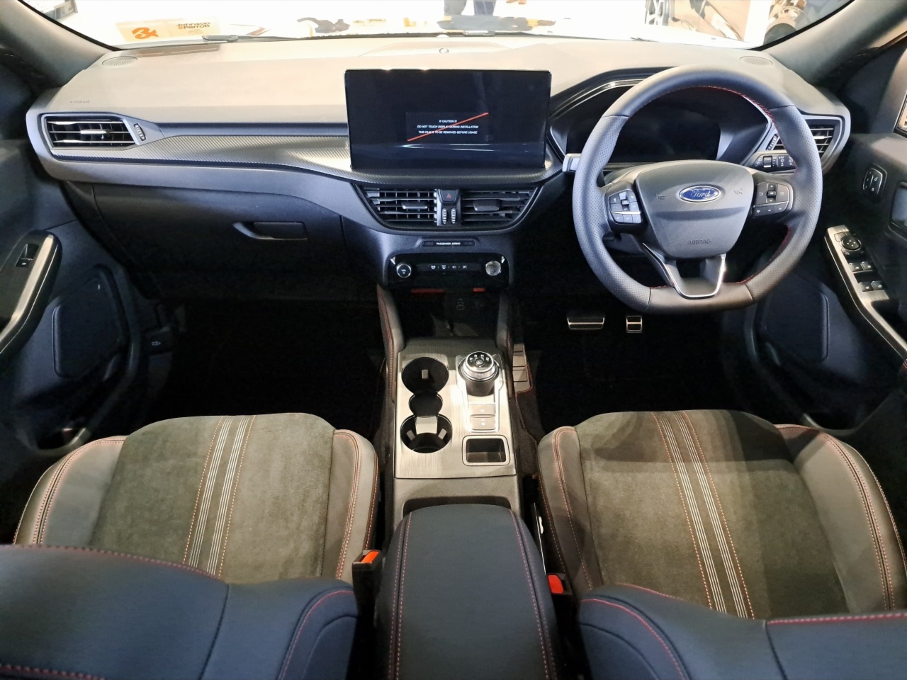 Ford Kuga 2.5 Duratec 243PS Plug-In Hybrid CVT Automatic