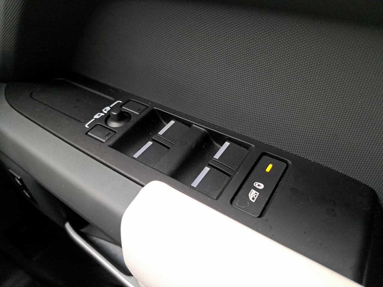 Land Rover Defender 110 PHEV 300 As New 