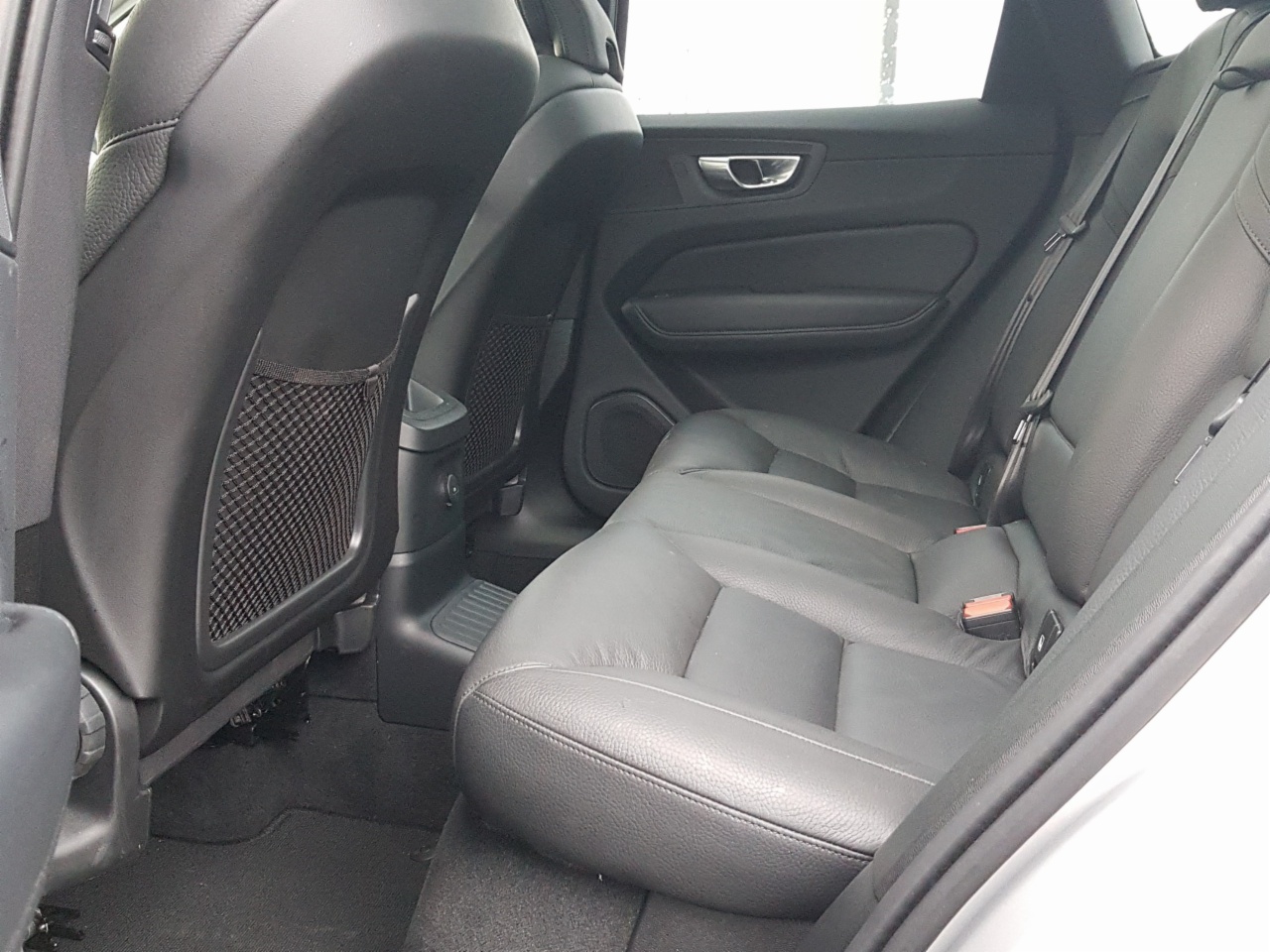 Volvo XC60 T6 360 bhp AWD PHEV Plus Dark (Adaptive Cruise / BLIS / 360 Camera)