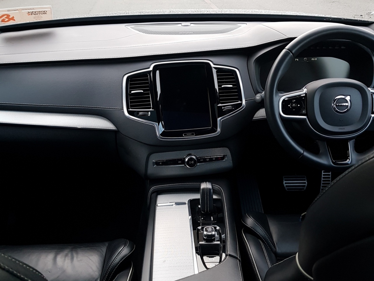 Volvo XC90 T8 390bhp R-Design AWD (360 Camera / Panoramic Sunroof / Adaptive Cruise)