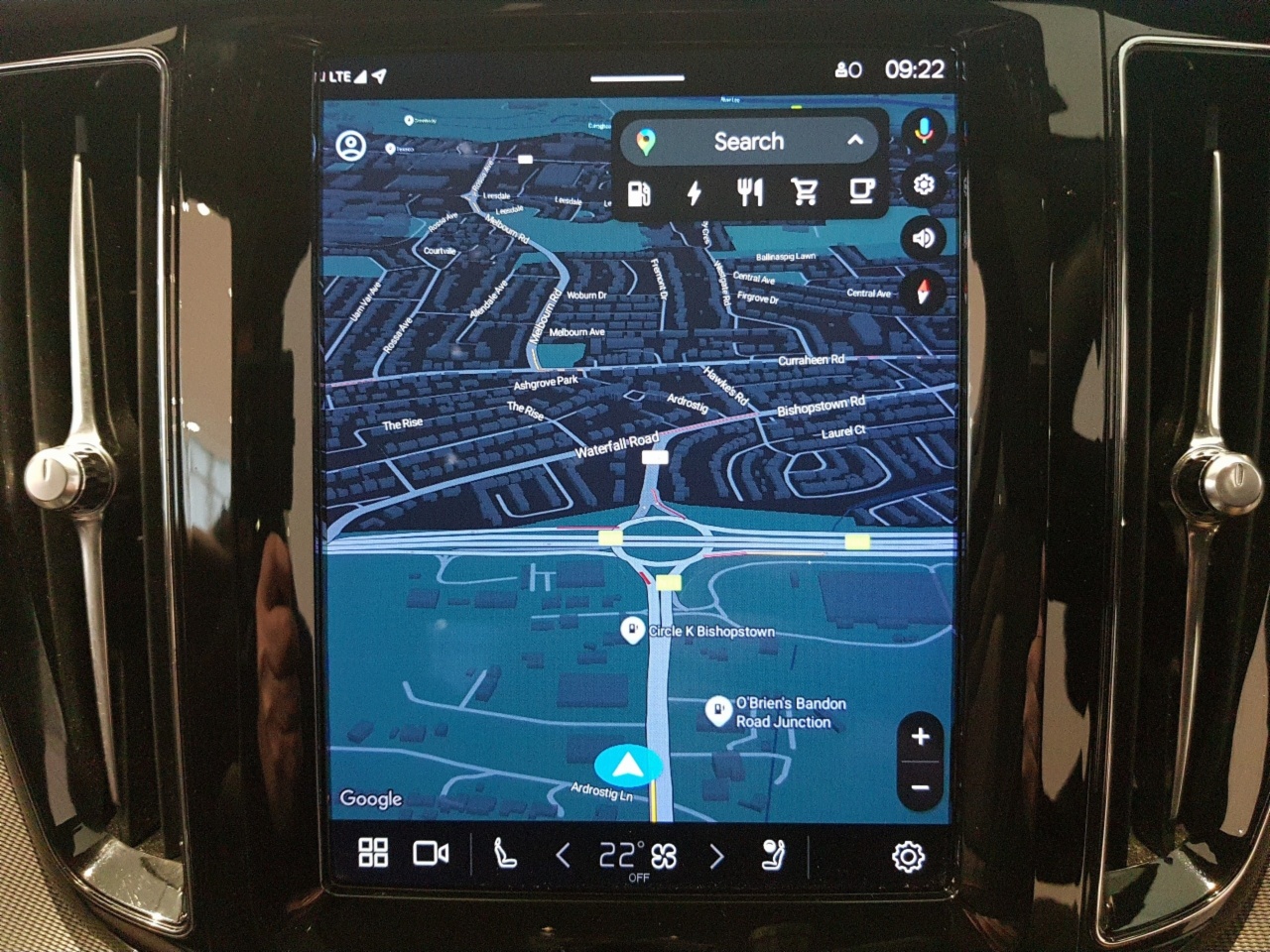 Volvo XC60 T6 350hp AWD Plus Dark PHEV (BLIS/ 360 Camera / Adaptive Cruise)