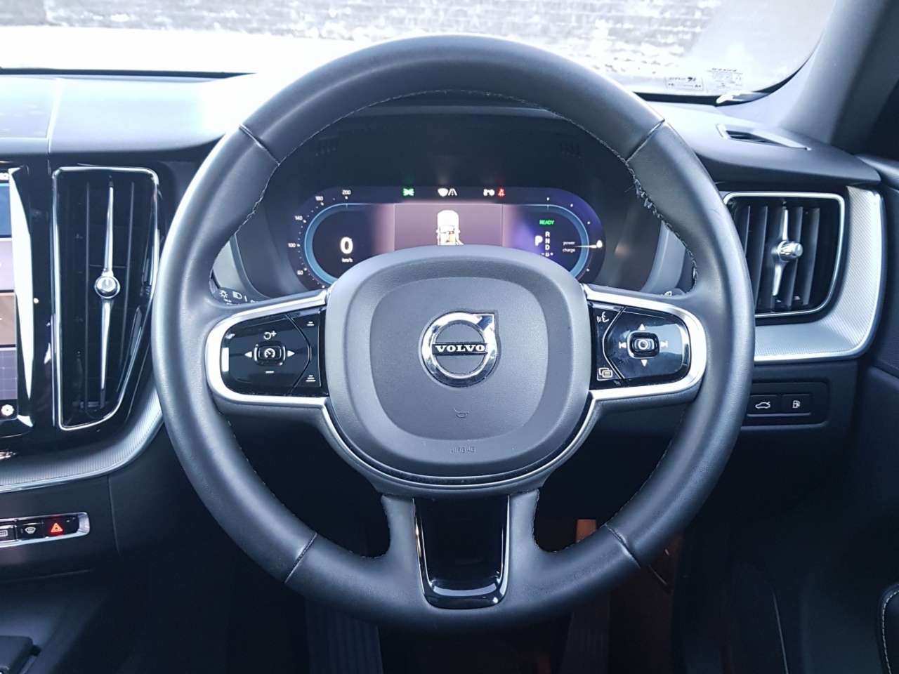 Volvo XC60 T6 350hp AWD Plus Dark PHEV (BLIS/ 360 Camera / Adaptive Cruise)