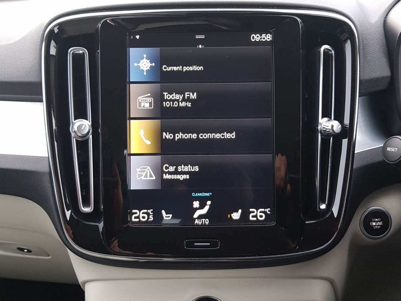 Volvo XC40 T3 163bhp Momentum