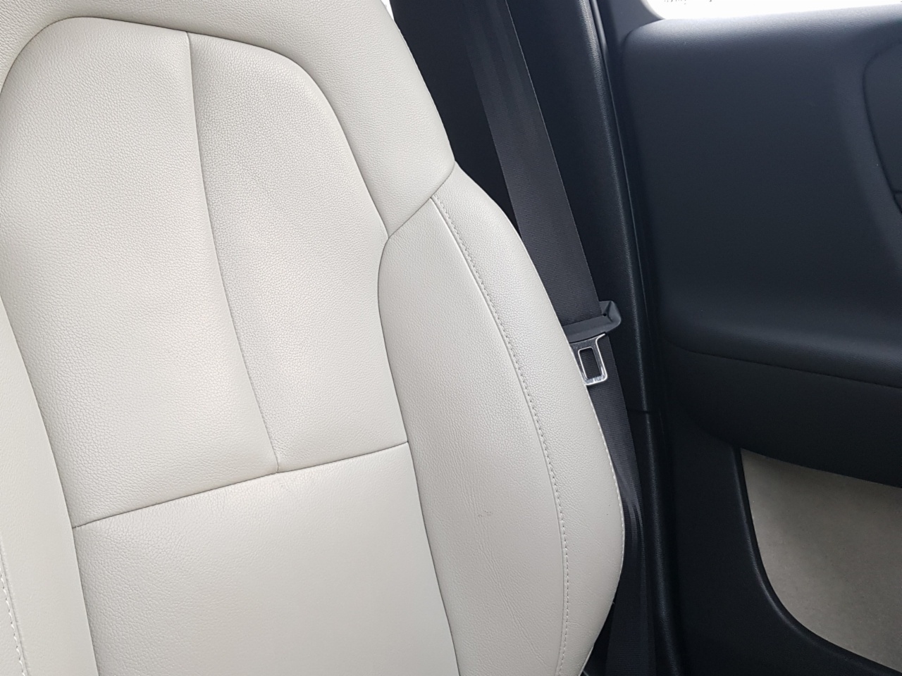 Volvo XC40 T3 163bhp Momentum