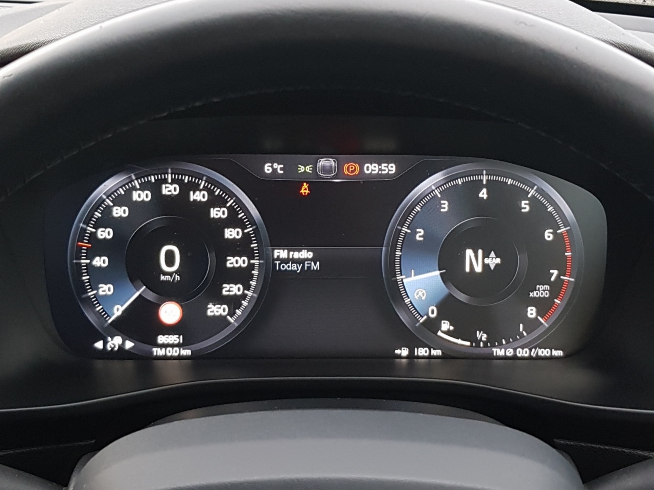 Volvo XC40 T3 163bhp Momentum