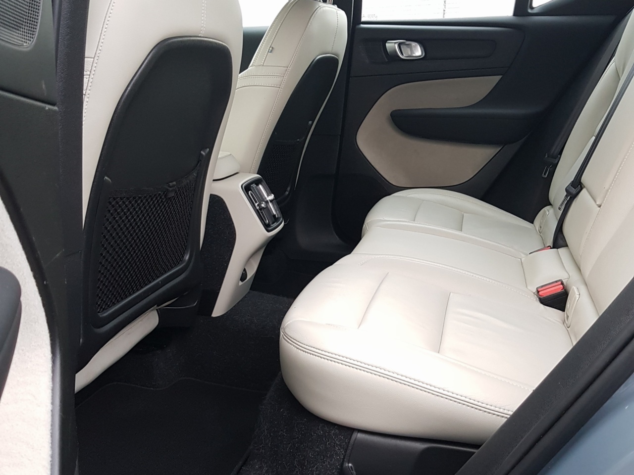 Volvo XC40 T3 163bhp Momentum