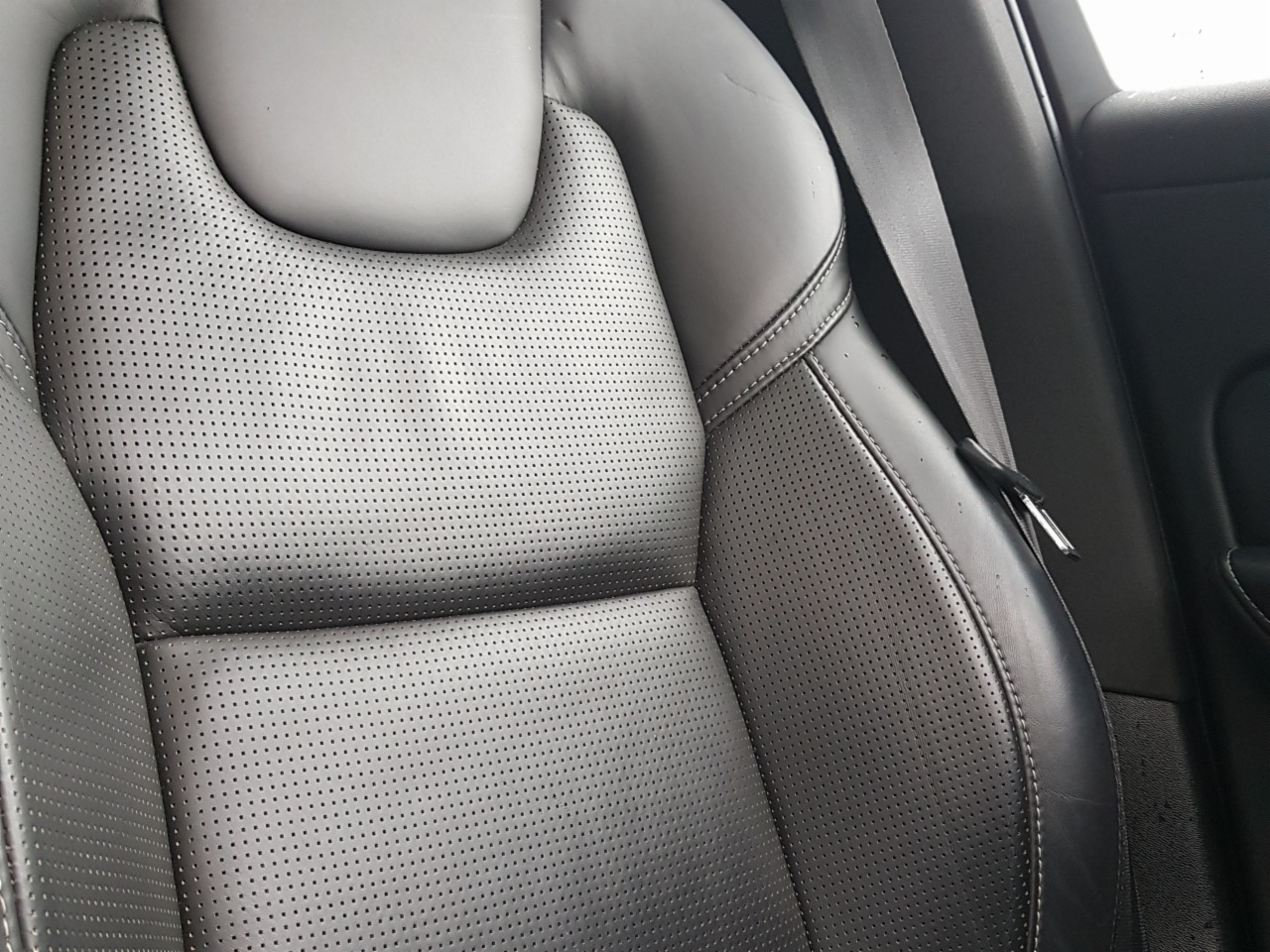 Volvo XC60 T6 350bhp AWD PHEV Inscription