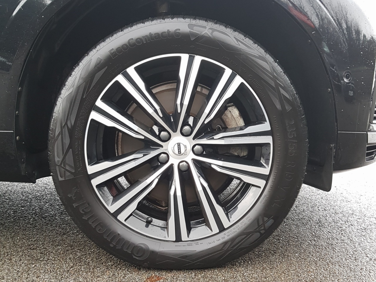 Volvo XC60 T6 350bhp AWD PHEV Inscription