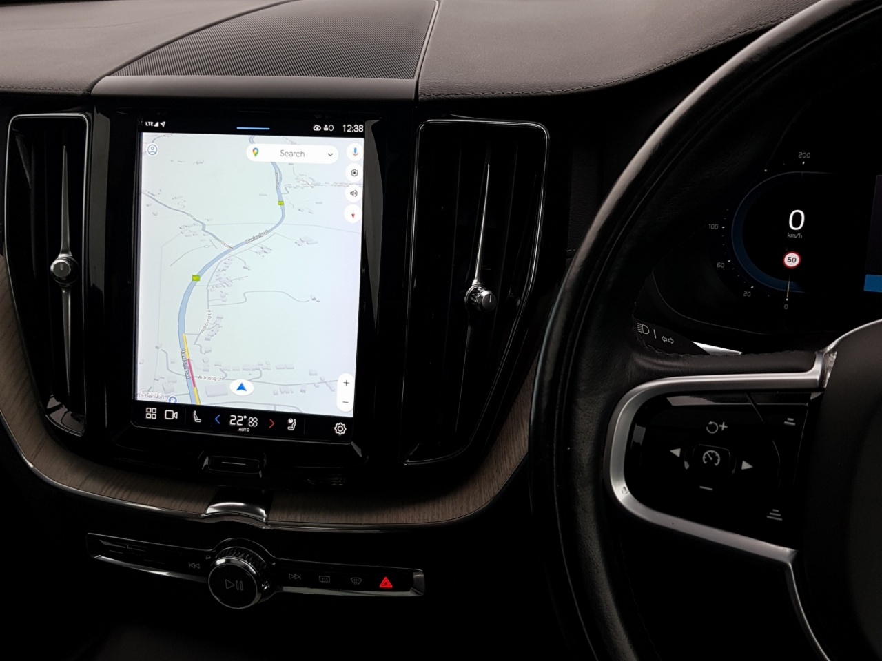 Volvo XC60 T6 350bhp AWD PHEV Inscription