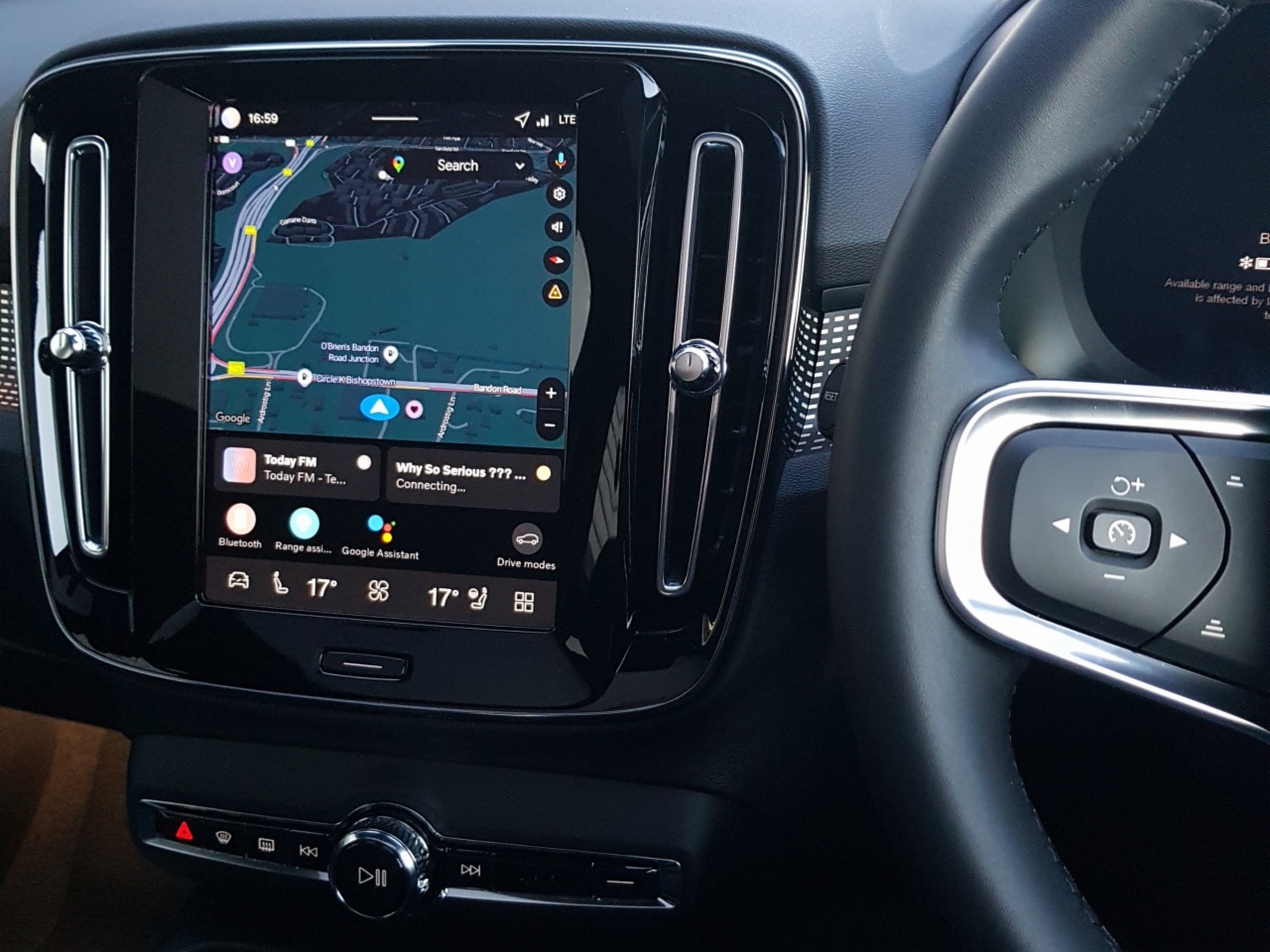 Volvo EC40 82 kWh 252bhp Plus Black Edition (Three Year Warranty + Three Year Service Plan)