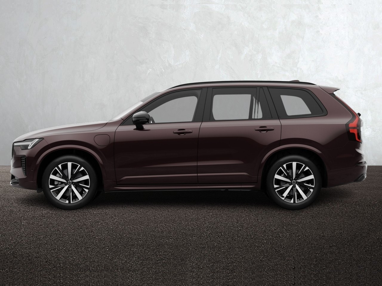 Volvo XC90 T8 406bhp AWD PHEV  Plus Dark - Mulberry  Red Immediate  Delivery