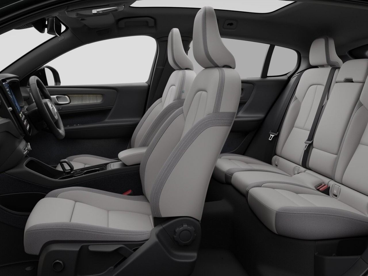 Volvo EC40 P5 Long Range Ultra  (82 kWh / 252bhp)