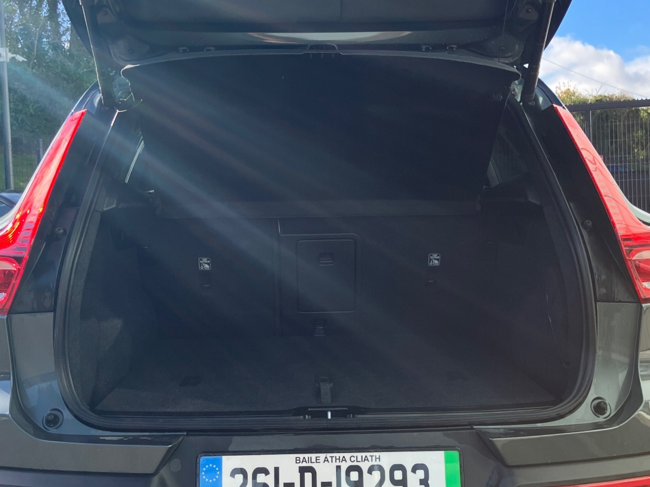 Volvo EX40 82 kWh Extended Range Ultra - Forest Lake