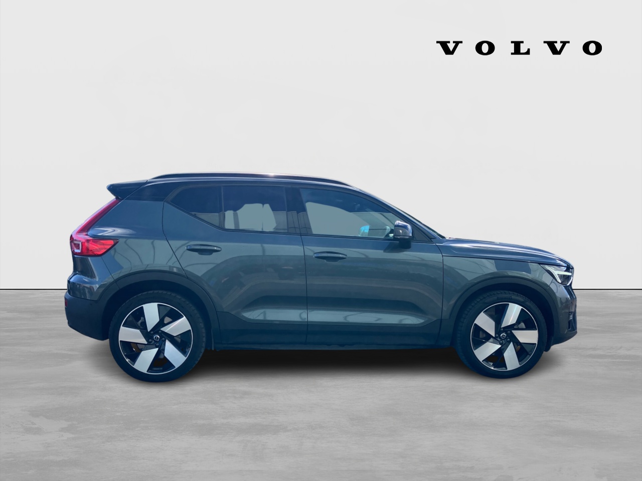 Volvo EX40 82 kWh Extended Range Ultra - Forest Lake