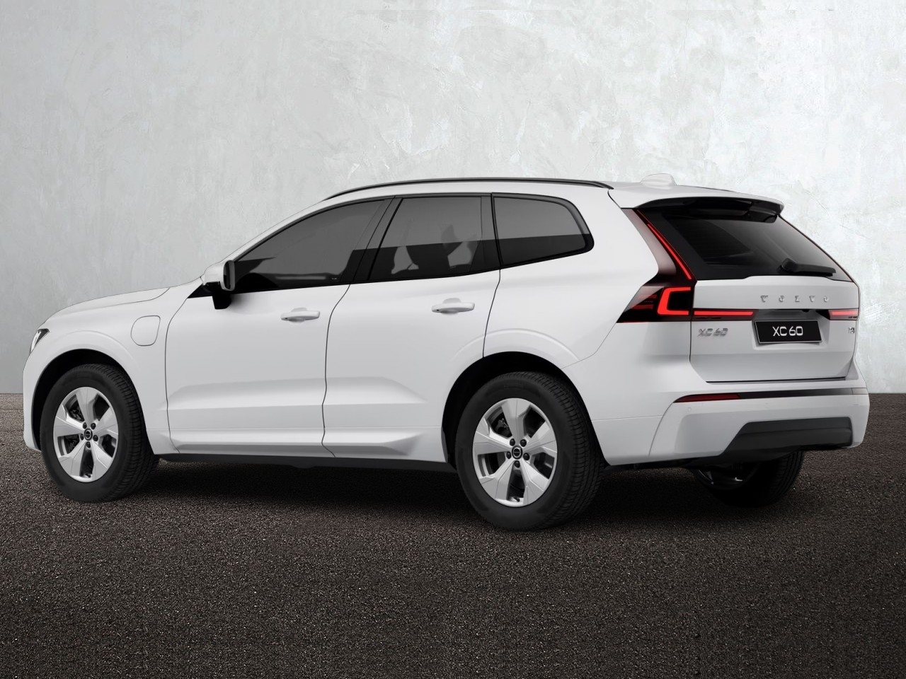 Volvo XC60 T6 356bhp AWD Long Range PHEV Core Bright- Order for 2027