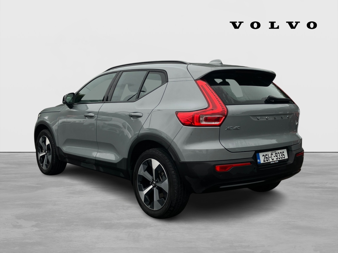 Volvo XC40 B3 163bhp MHEV Plus Dark - Vapour Grey