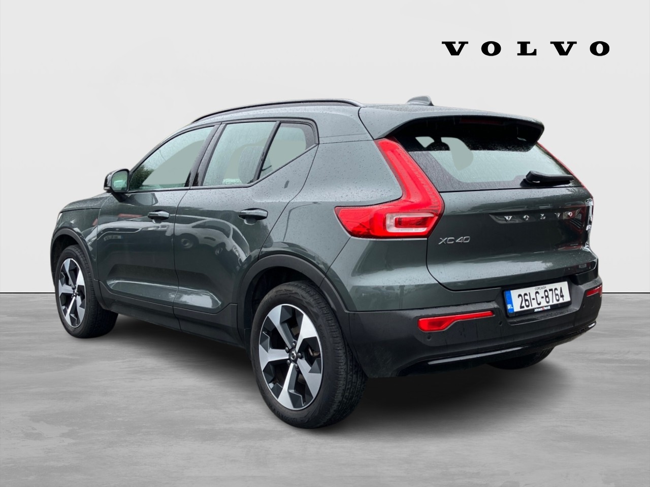 Volvo XC40 B3 163bhp MHEV Plus Dark - Forest Lake