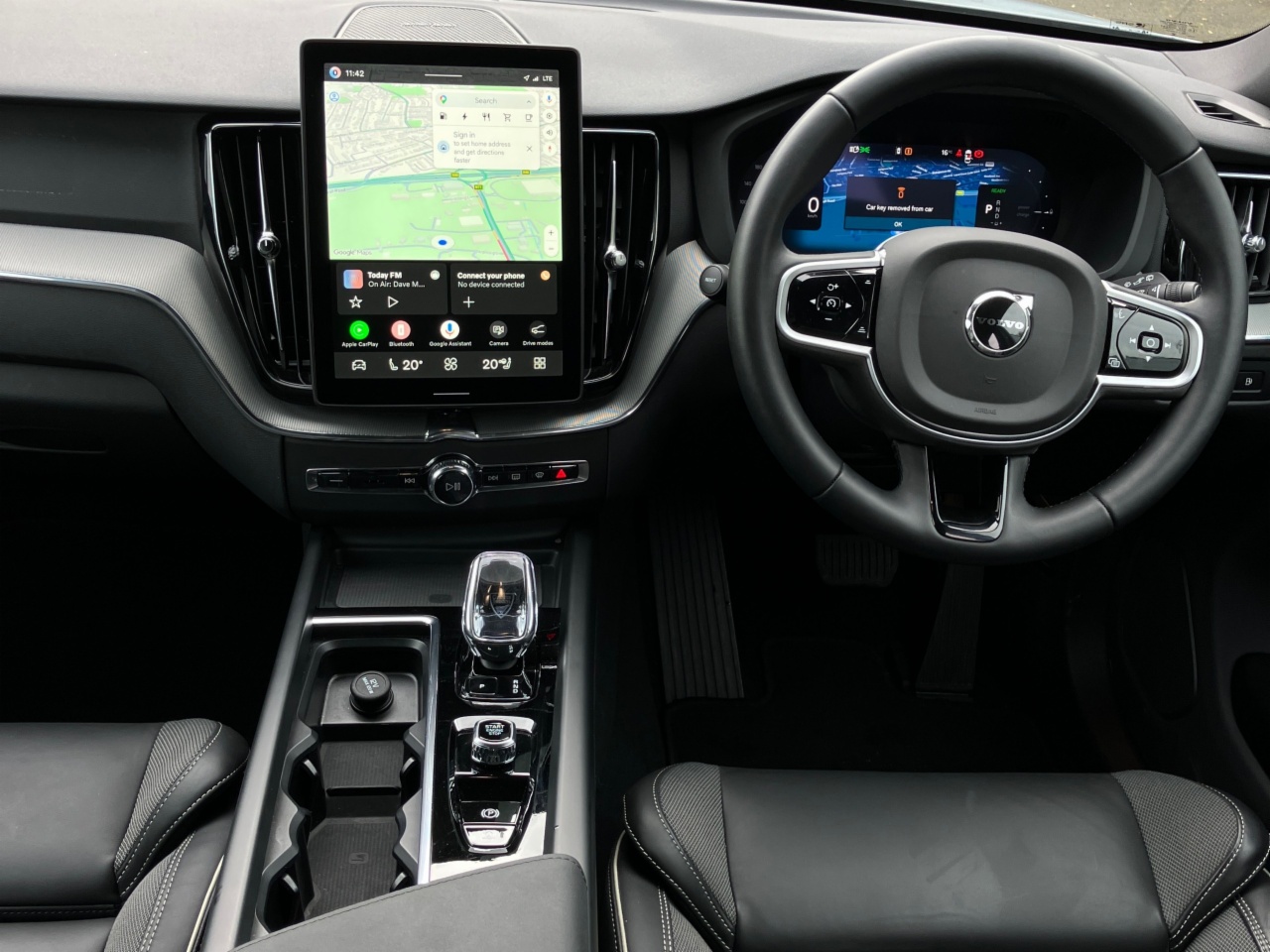 Volvo XC60 T6 350bhp AWD PHEV Plus Black Edition - Vapour Grey