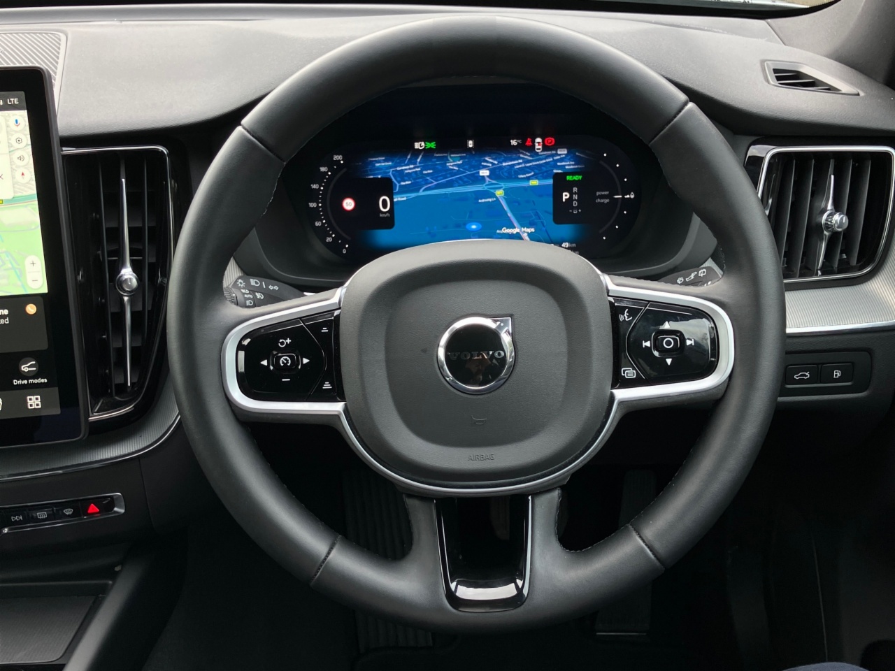 Volvo XC60 T6 350bhp AWD PHEV Plus Black Edition - Vapour Grey